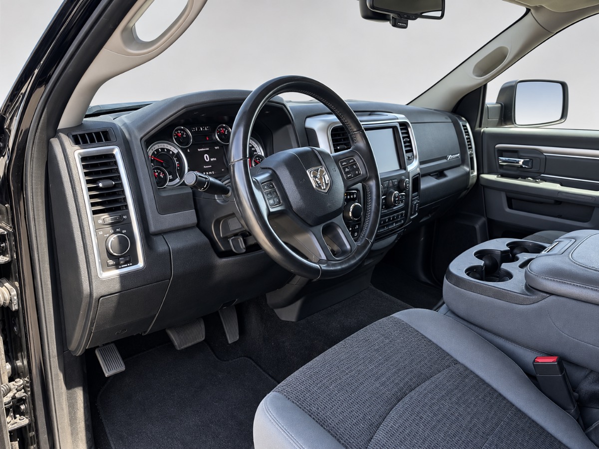 2016 RAM Ram 1500 Pickup Big Horn - Photo 8