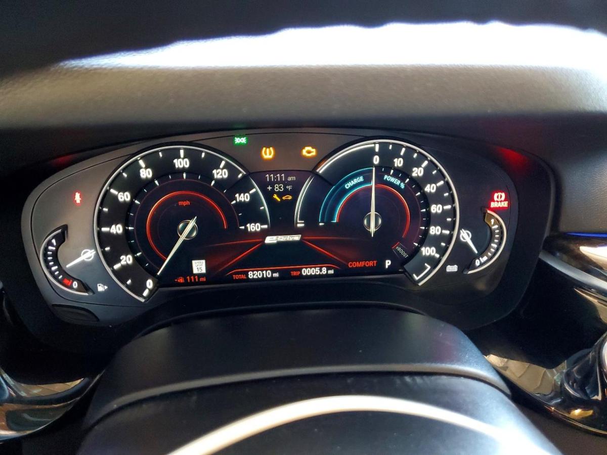 2019 BMW 5 Series 530e - Photo 9