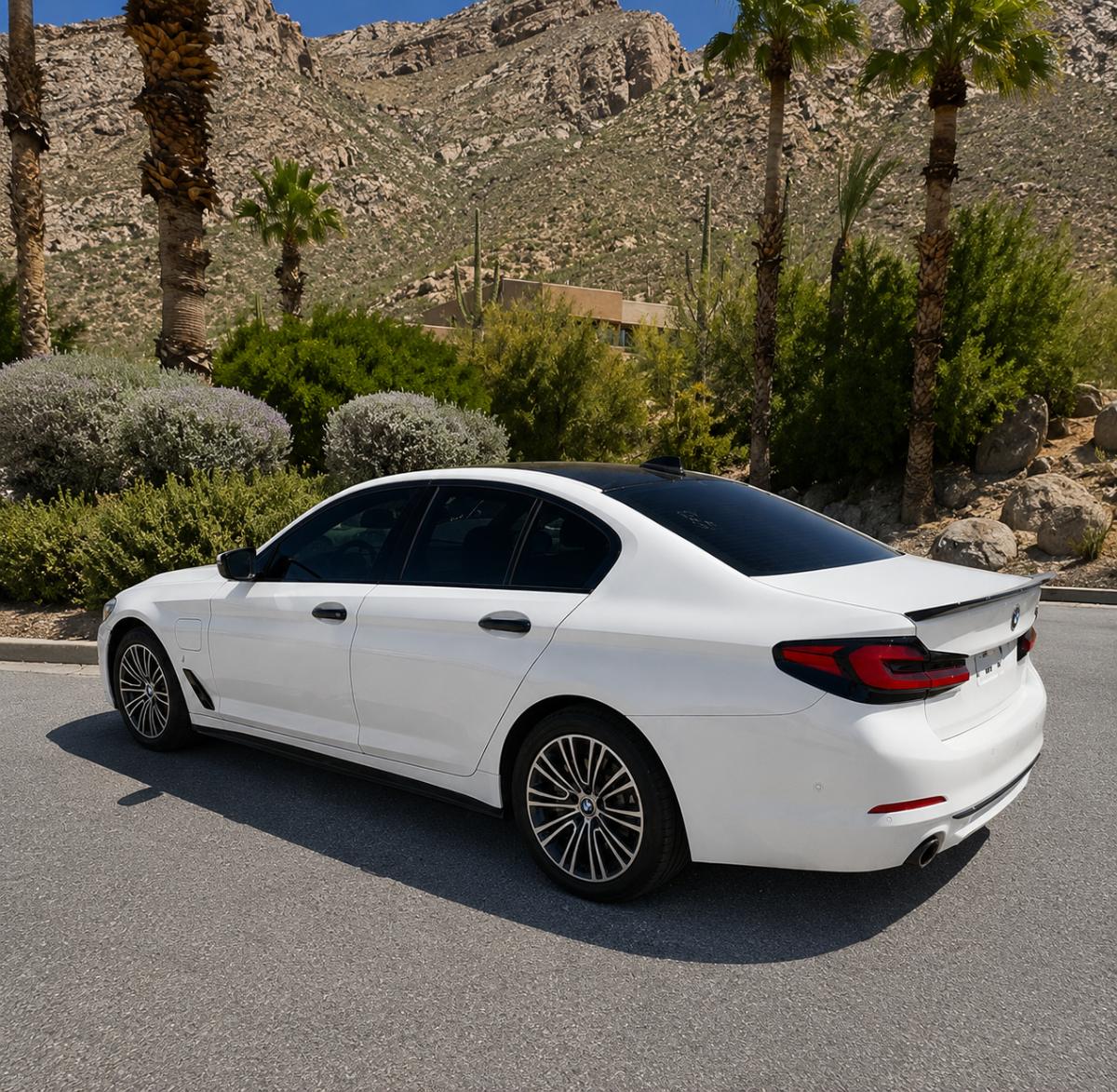 2019 BMW 5 Series 530e - Photo 7